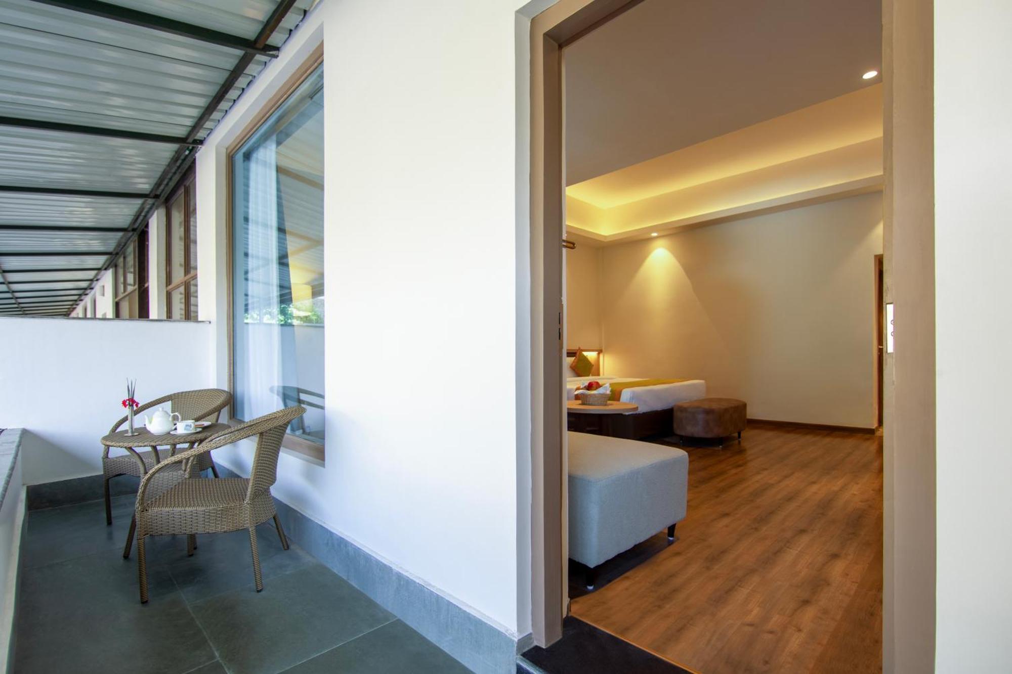 Sterling Nainital Hotel Bagian luar foto